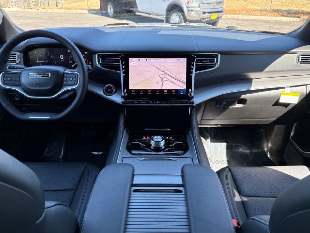 New 2026 Jeep Grand Wagoneer L Limited AWD/4WD image 9