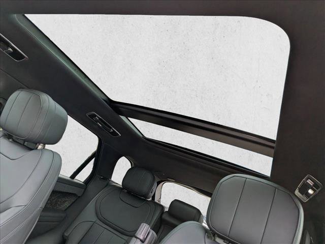 Certified 2025 Land Rover Range Rover Sport Dynamic SE AWD/4WD image 16