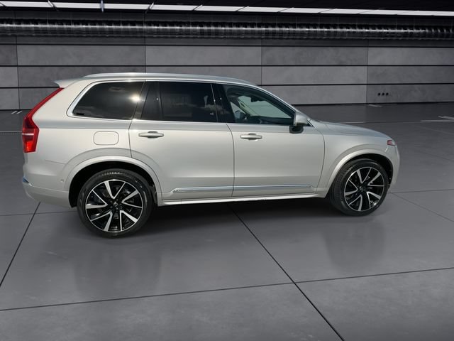 Used 2024 Volvo XC90 B5 Plus AWD/4WD image 9