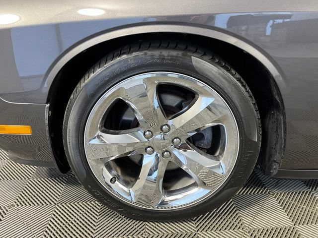 Used 2014 Dodge Challenger R/T Plus RWD image 11