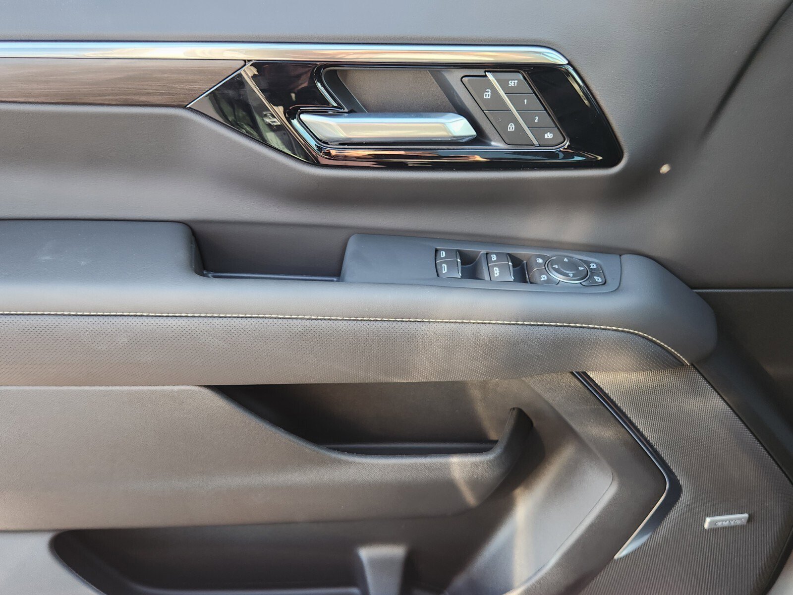 New 2026 Chevrolet Tahoe Premier w/ Sun And Tow Package image 13