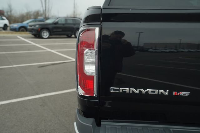 Used 2020 GMC Canyon SLE w/ Elevation Edition image 39
