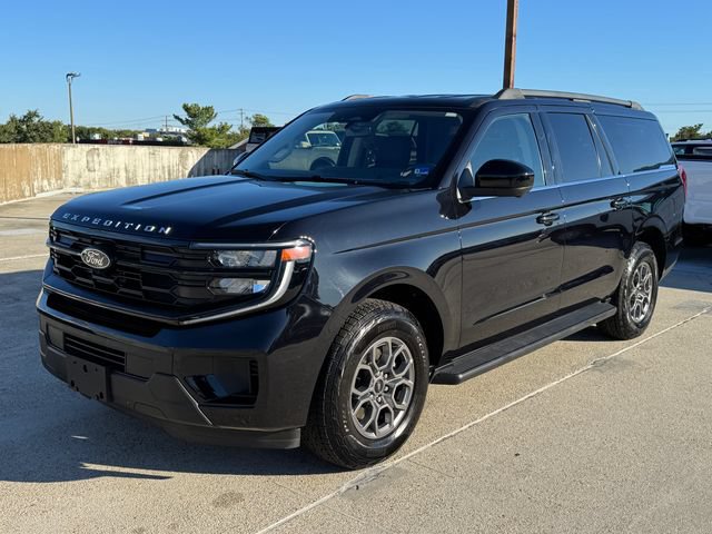 Used 2025 Ford Expedition Max Active AWD/4WD image 9