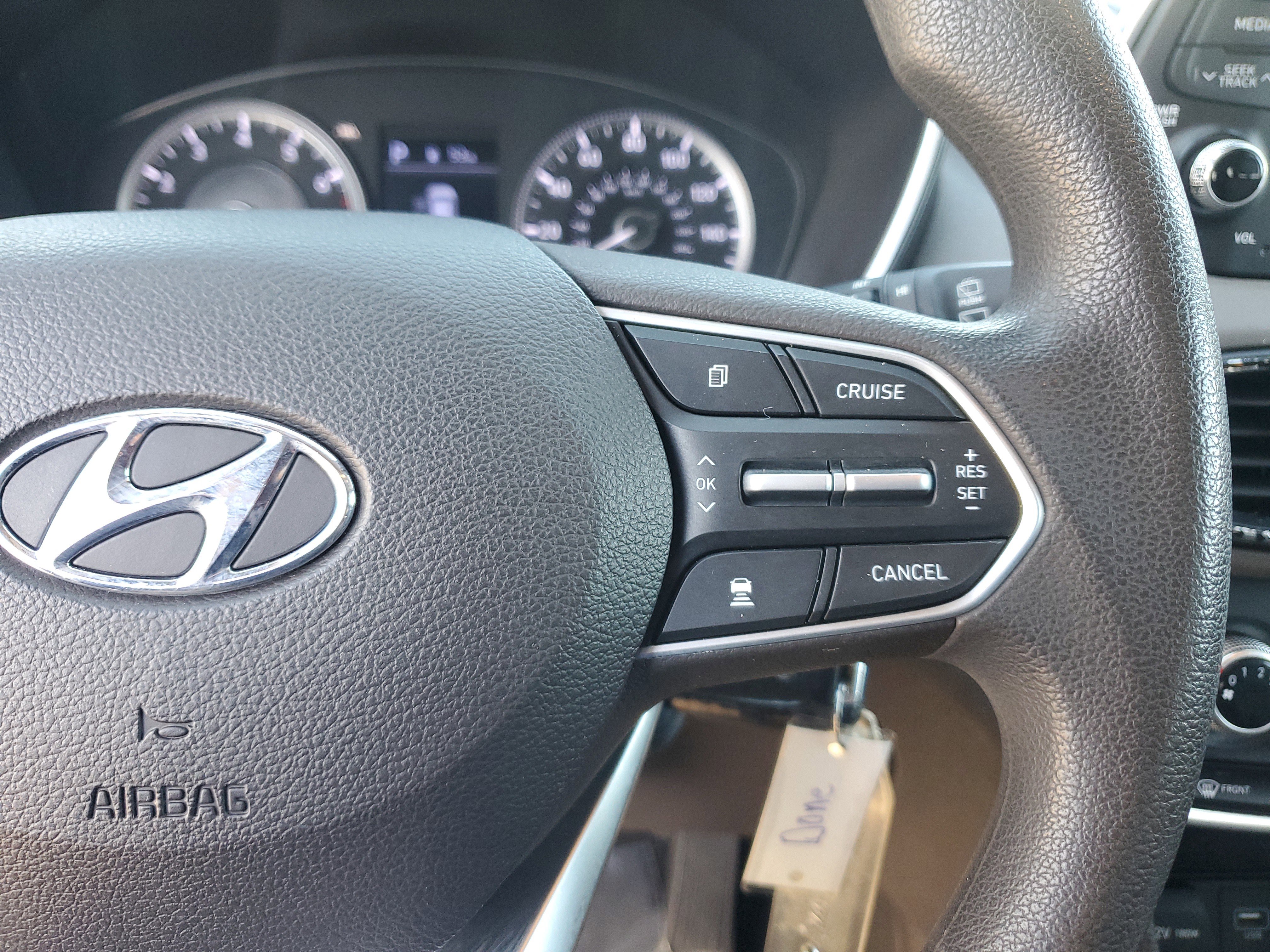 Used 2020 Hyundai Santa Fe SE image 21