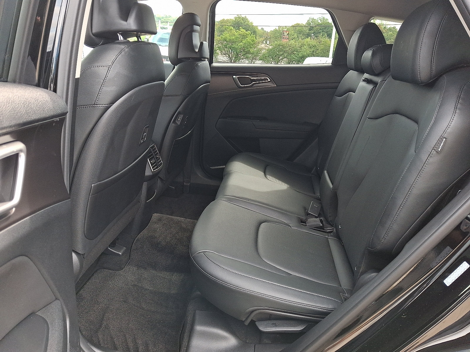 Used 2026 Kia Sportage EX AWD/4WD image 11