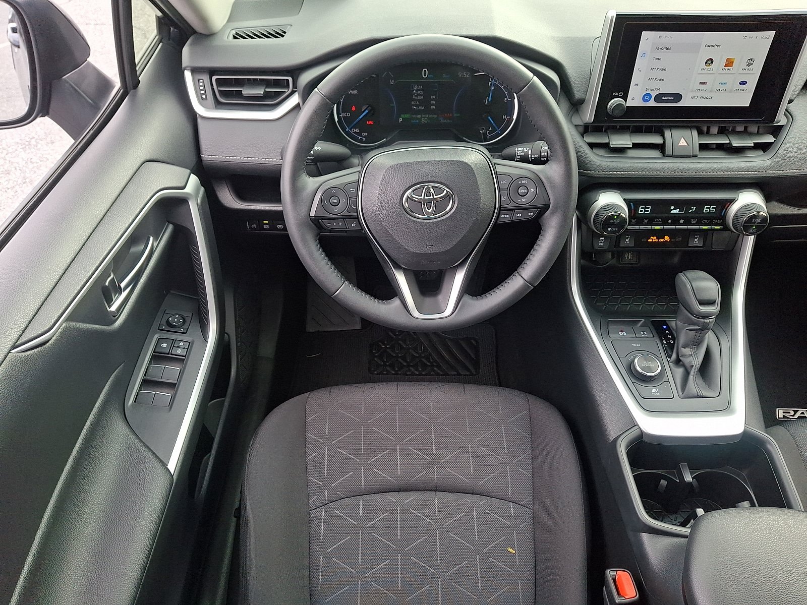 Used 2023 Toyota RAV4 XLE w/ Convenience Package AWD/4WD image 12