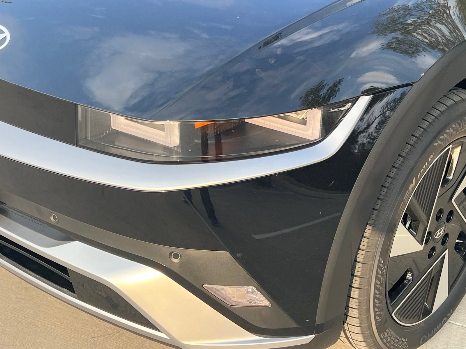 New 2027 Hyundai Ioniq 5 SE RWD image 4