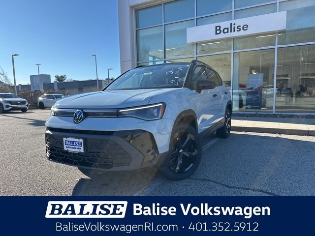 New 2026 Volkswagen Taos SE image 3