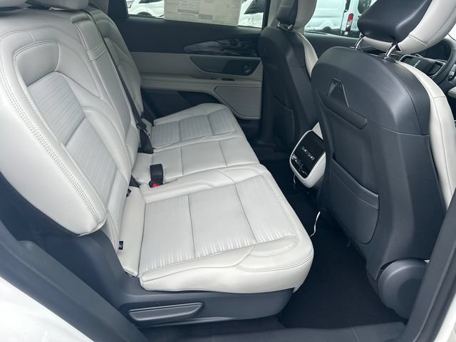 New 2026 Lincoln Nautilus Reserve AWD/4WD image 17