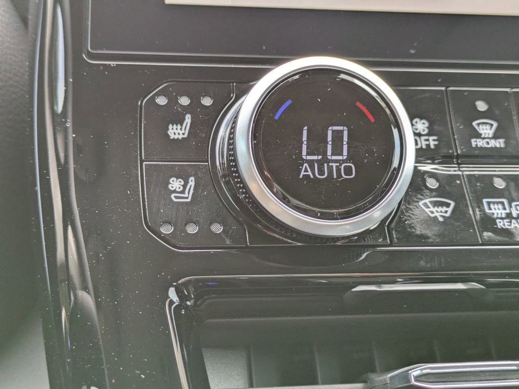 New 2026 Toyota Highlander Limited image 25