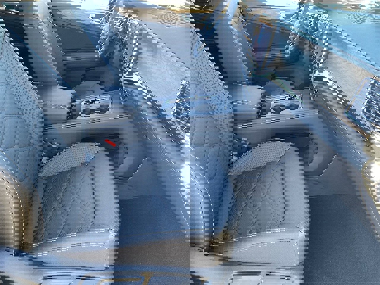 New 2026 Volkswagen Atlas SE image 8