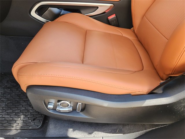 Used 2026 Jaguar F-PACE R-Dynamic S image 18