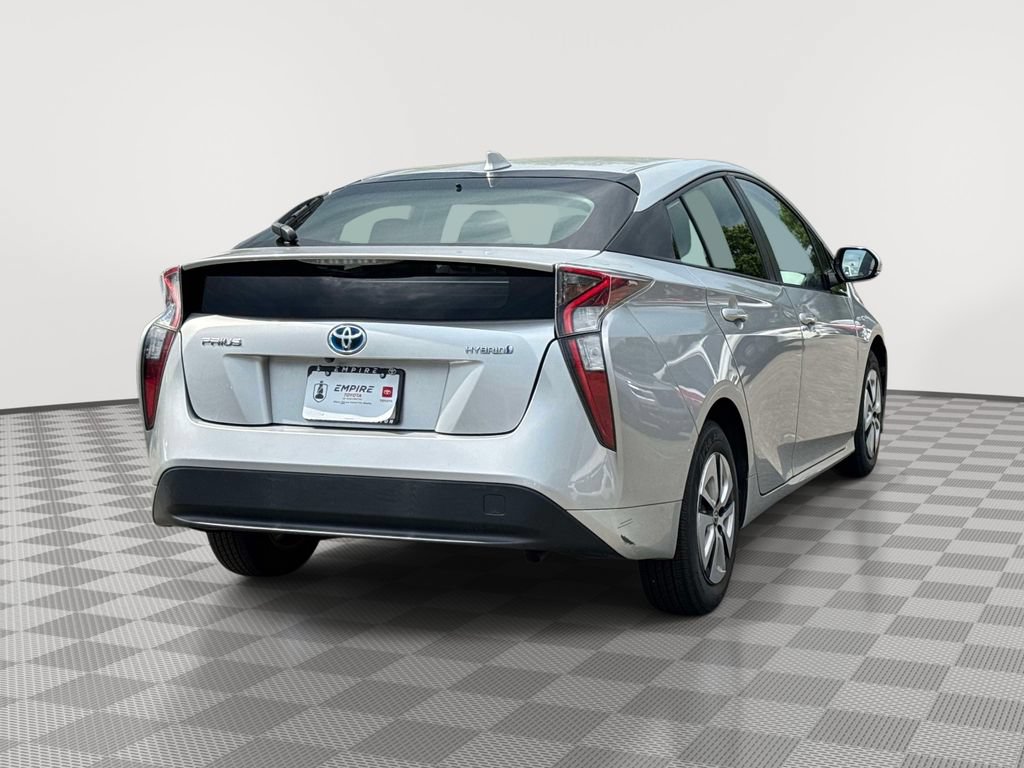 Used 2017 Toyota Prius Four FWD image 5