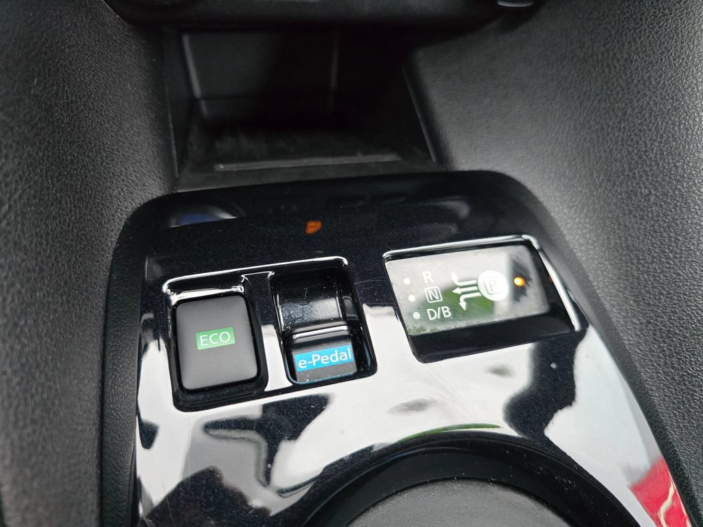 Used 2024 Nissan Leaf SV Plus FWD image 27