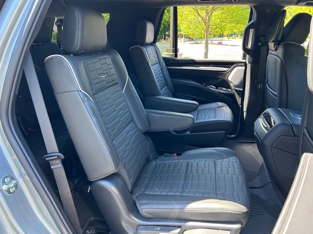 Used 2025 Cadillac Escalade Sport Platinum w/ LPO, Floor Liner Package AWD/4WD image 57