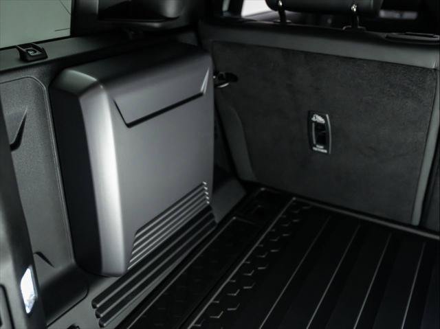 New 2026 Land Rover Defender 110 OCTA AWD/4WD image 40