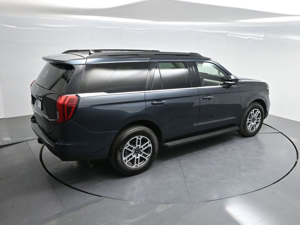 Used 2025 Ford Expedition Active RWD image 58