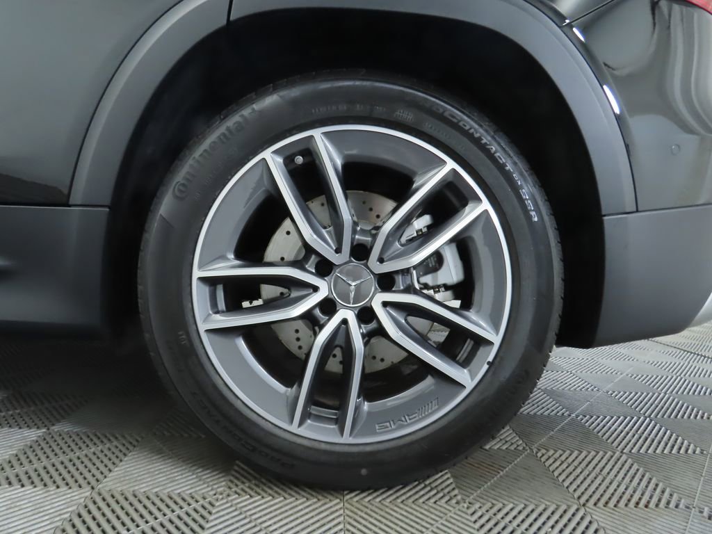 Certified 2025 Mercedes-Benz GLB 35 AMG 4MATIC image 31