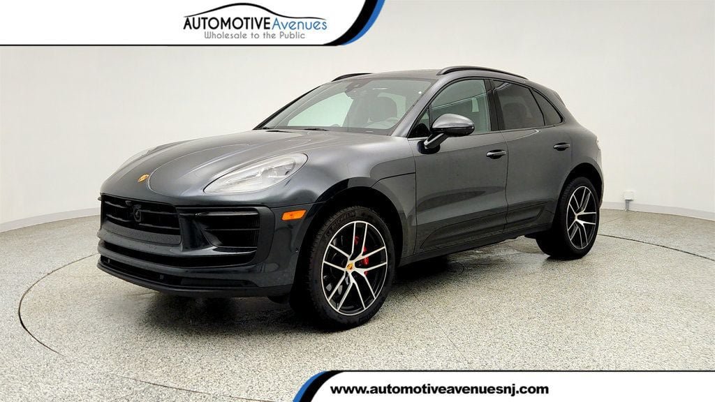Used 2024 Porsche Macan S w/ Premium Plus Package AWD/4WD image 1
