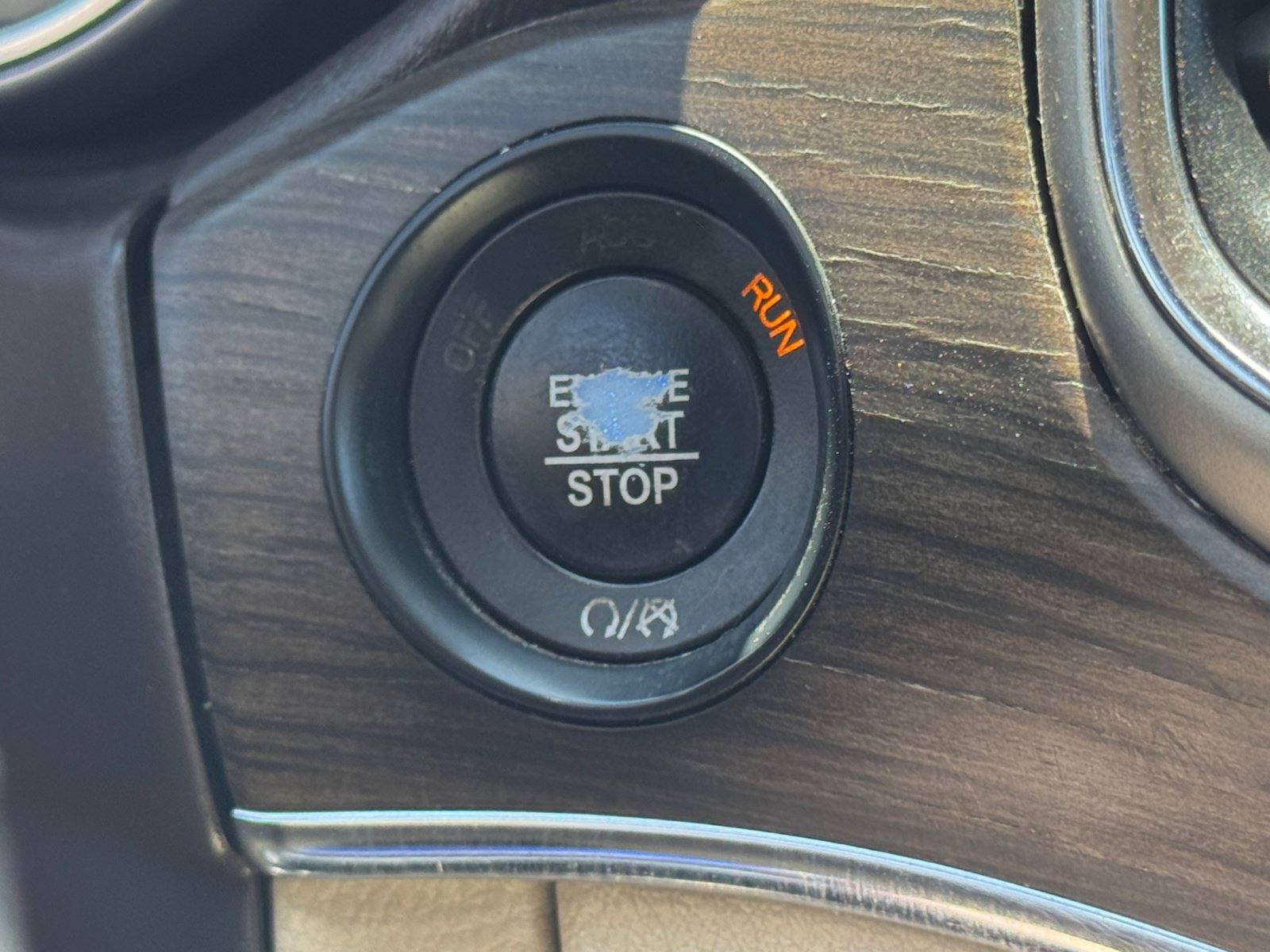 Used 2018 Jeep Grand Cherokee Overland AWD/4WD image 32