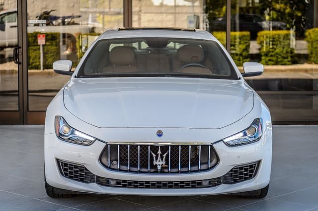 Used 2018 Maserati Ghibli RWD image 5