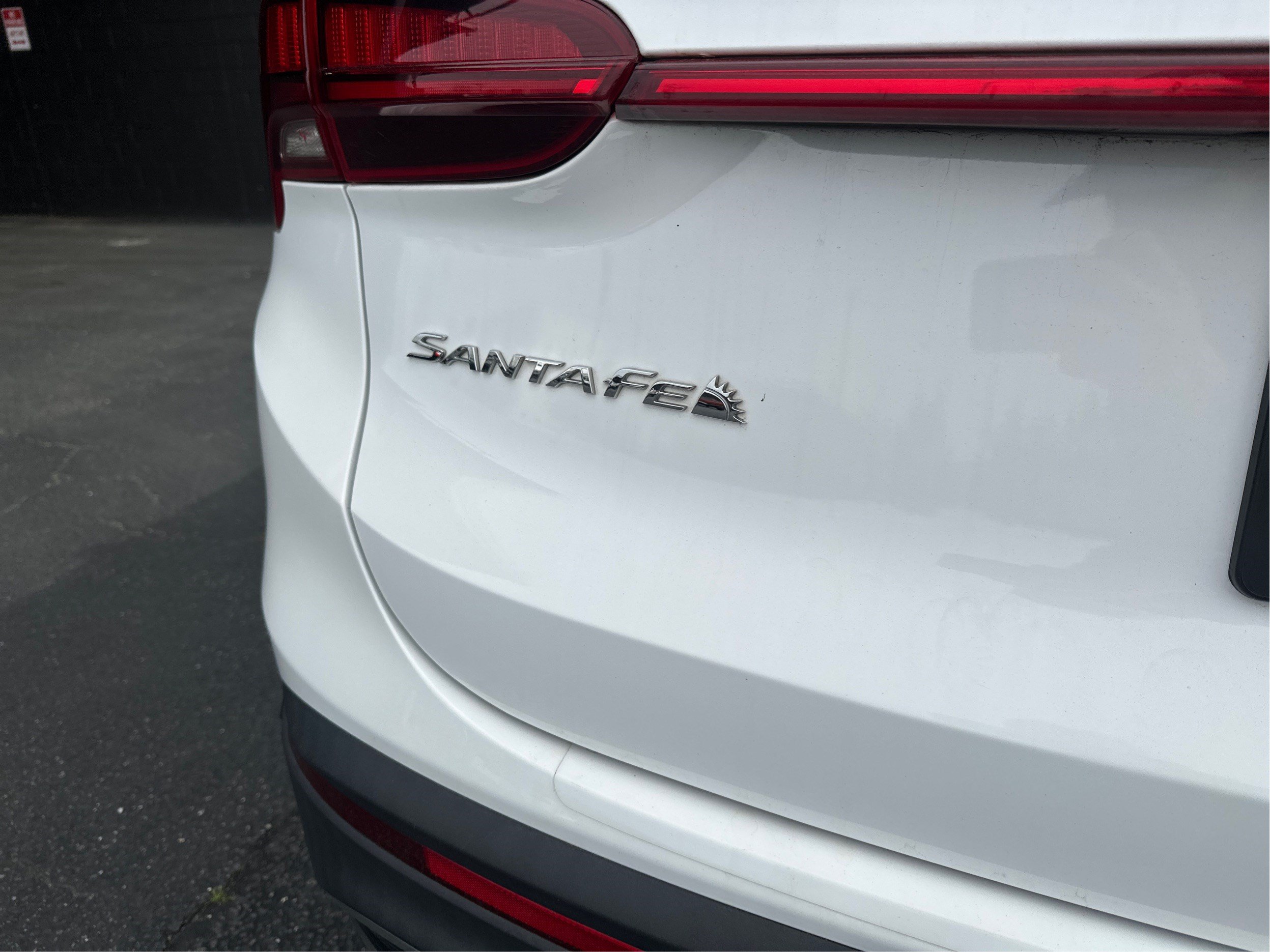 Used 2023 Hyundai Santa Fe SEL w/ Cargo Package AWD/4WD image 26