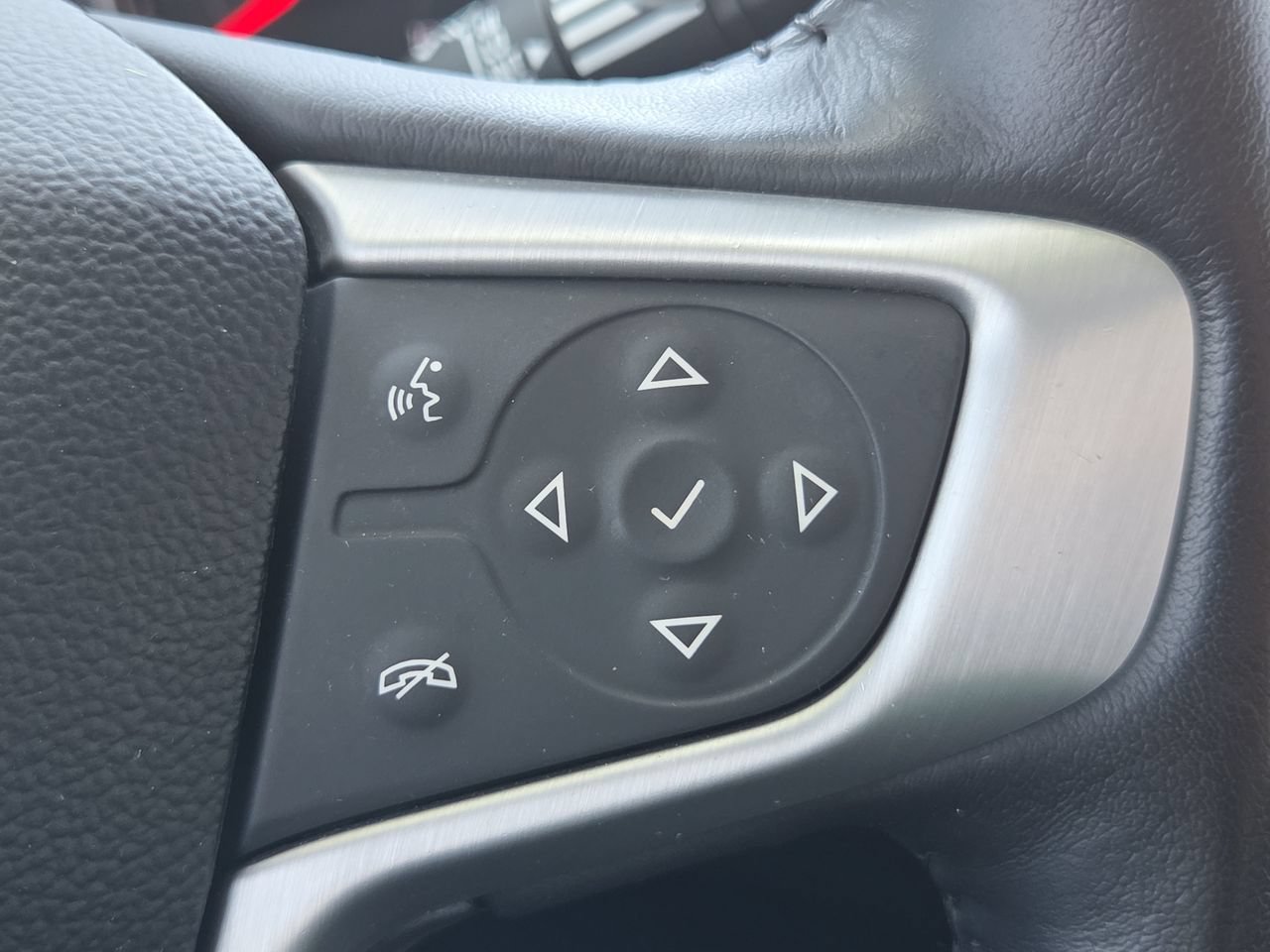 Used 2019 GMC Terrain SLT w/ Preferred Package FWD image 32