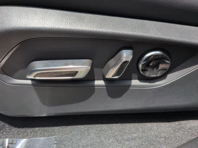 New 2026 Acura MDX w/ Technology Package FWD image 17