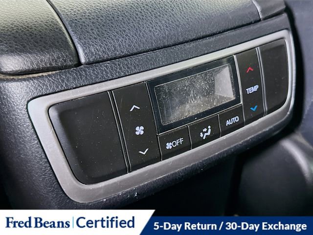 Used 2015 Toyota Highlander XLE image 28