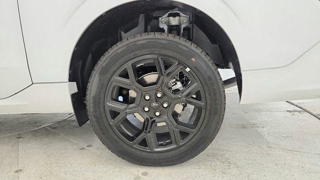 New 2025 Ford Maverick Lobo image 24