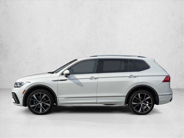 Used 2024 Volkswagen Tiguan SEL R-Line AWD/4WD image 9