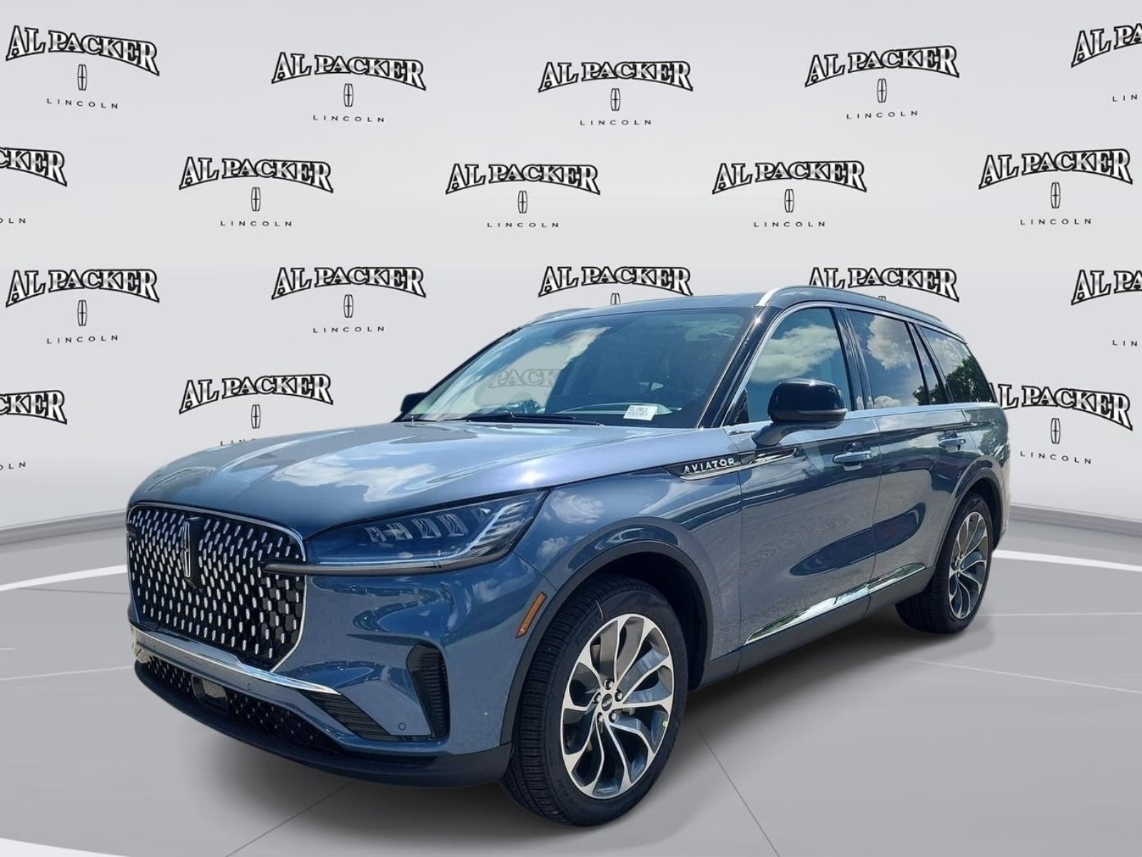 New 2026 Lincoln Aviator Reserve RWD image 1