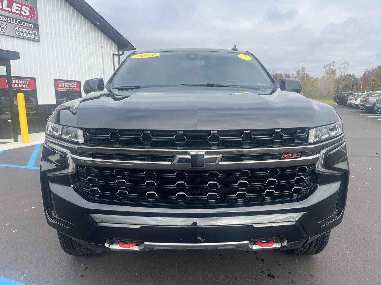 Used 2021 Chevrolet Suburban Z71 AWD/4WD image 2