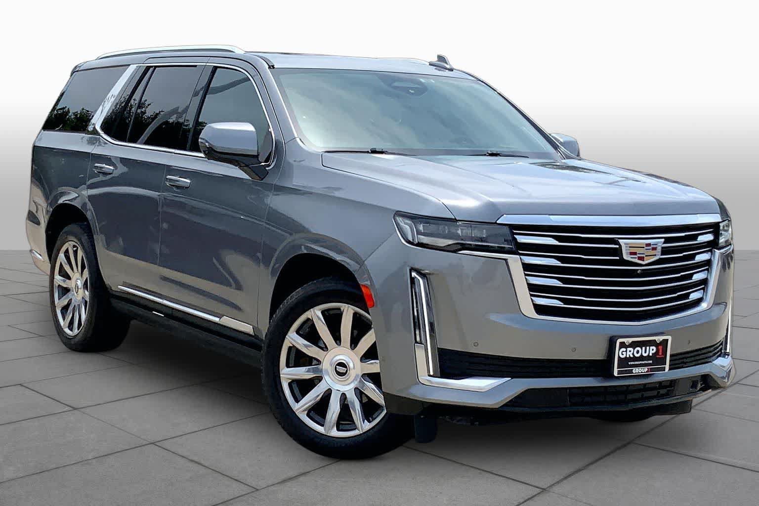 Used 2022 Cadillac Escalade Premium Luxury Platinum w/ Heavy-Duty Trailer Package AWD/4WD image 3