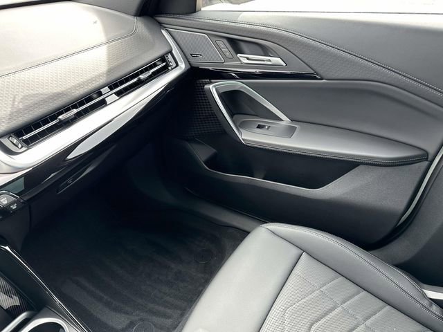 Used 2026 BMW X2 xDrive28i image 37