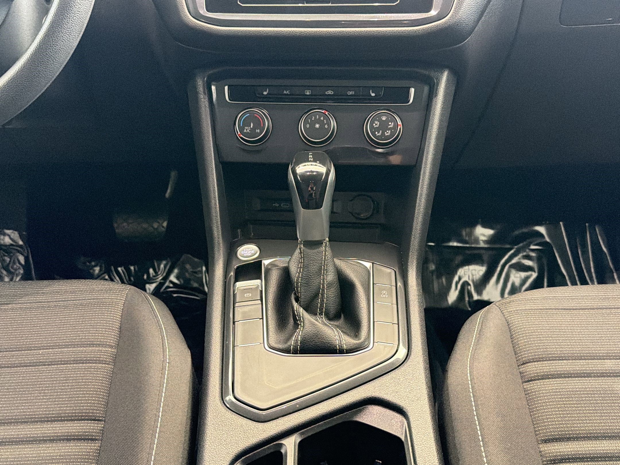 Used 2022 Volkswagen Tiguan S image 17