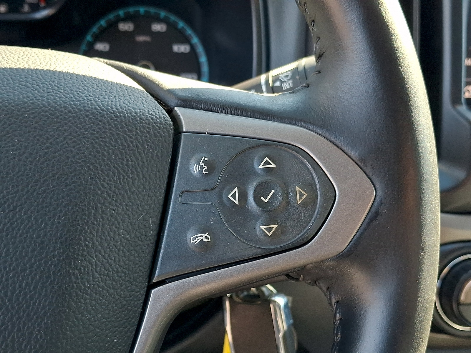 Used 2019 Chevrolet Colorado Z71 AWD/4WD image 22