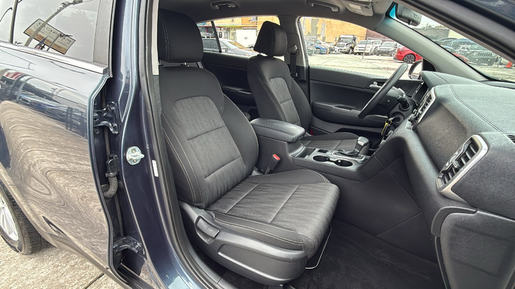 Used 2019 Kia Sportage LX FWD image 39