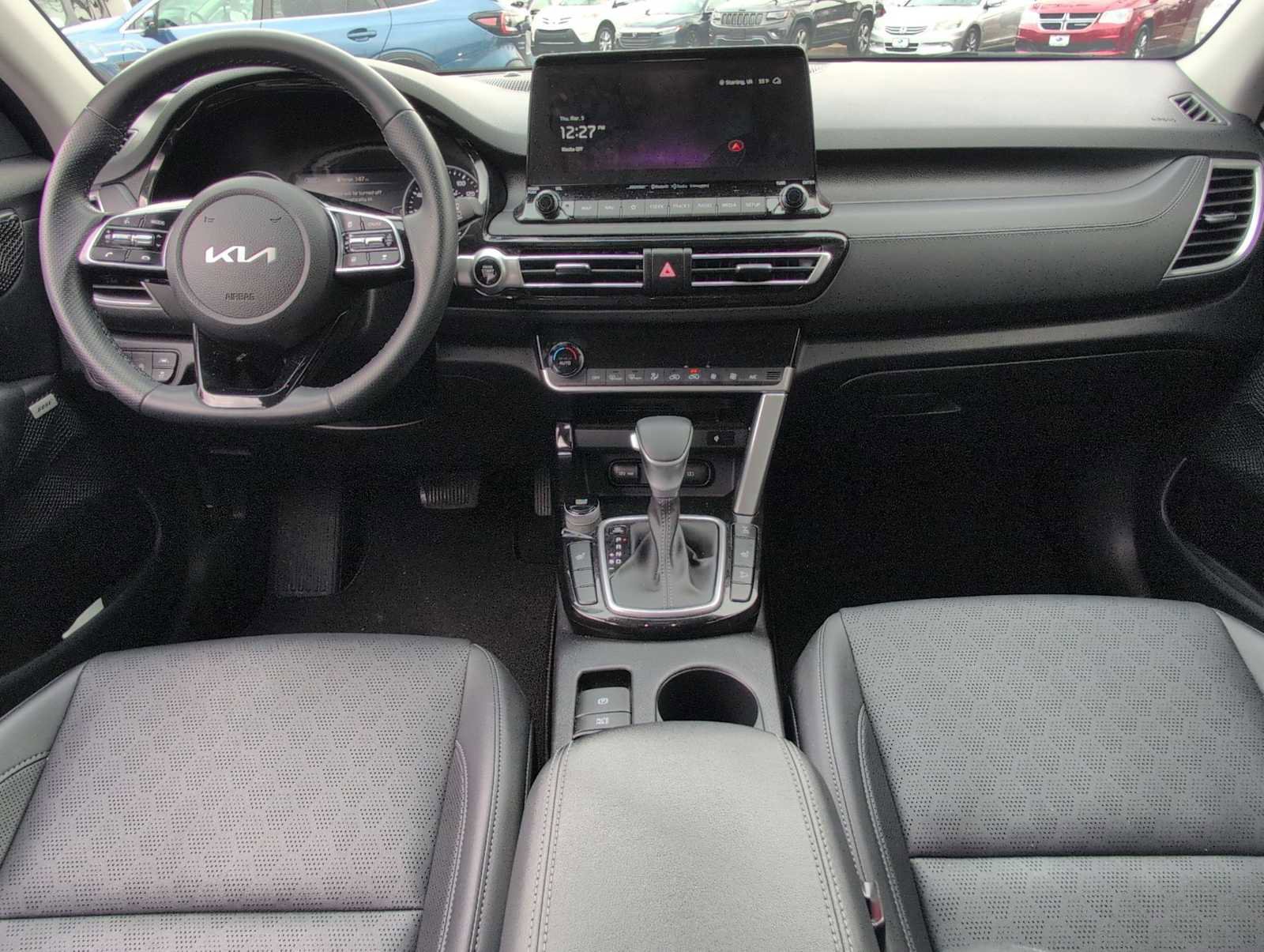 Used 2023 Kia Seltos SX w/ SX Sunroof Package image 16