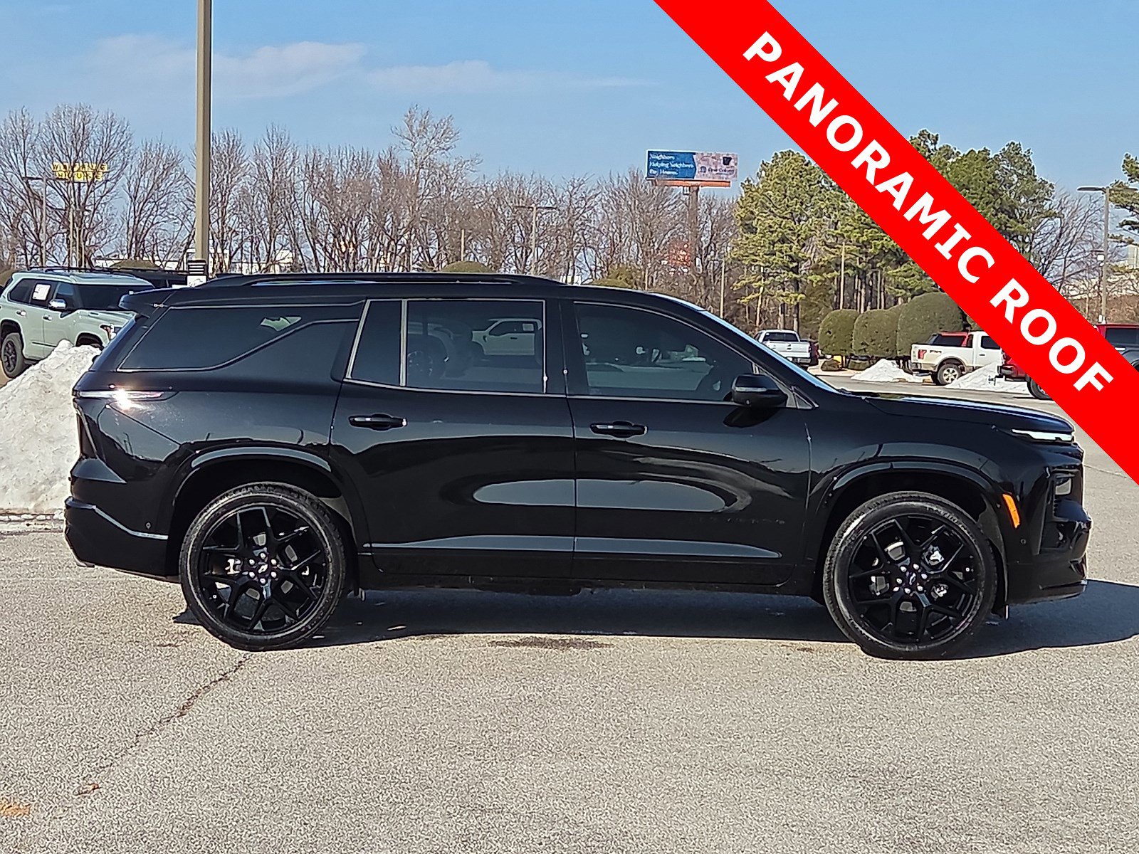 Used 2024 Chevrolet Traverse RS image 6