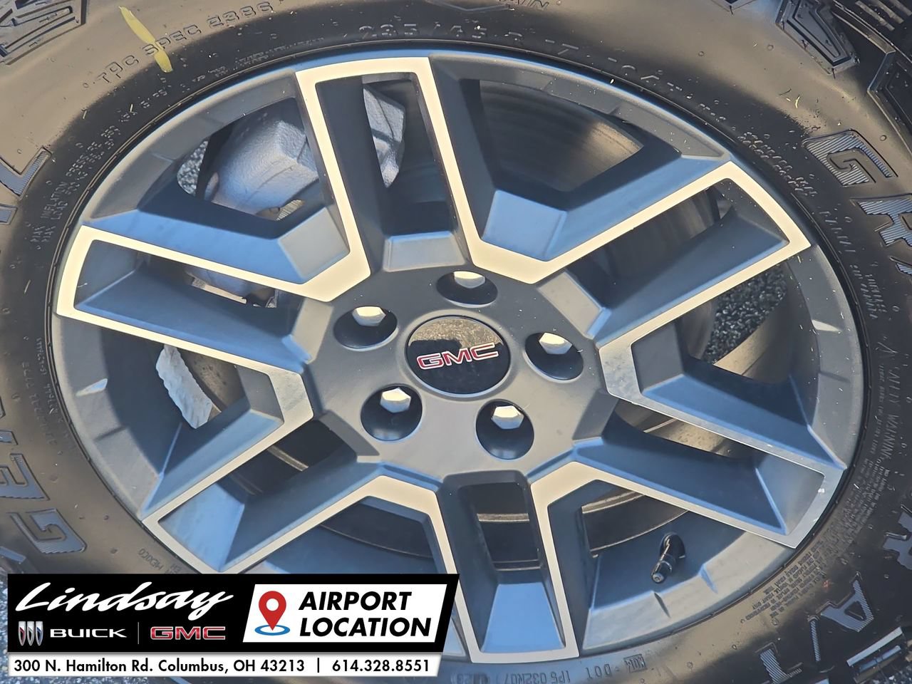New 2026 GMC Terrain AT4 w/ Convenience Package III AWD/4WD image 34