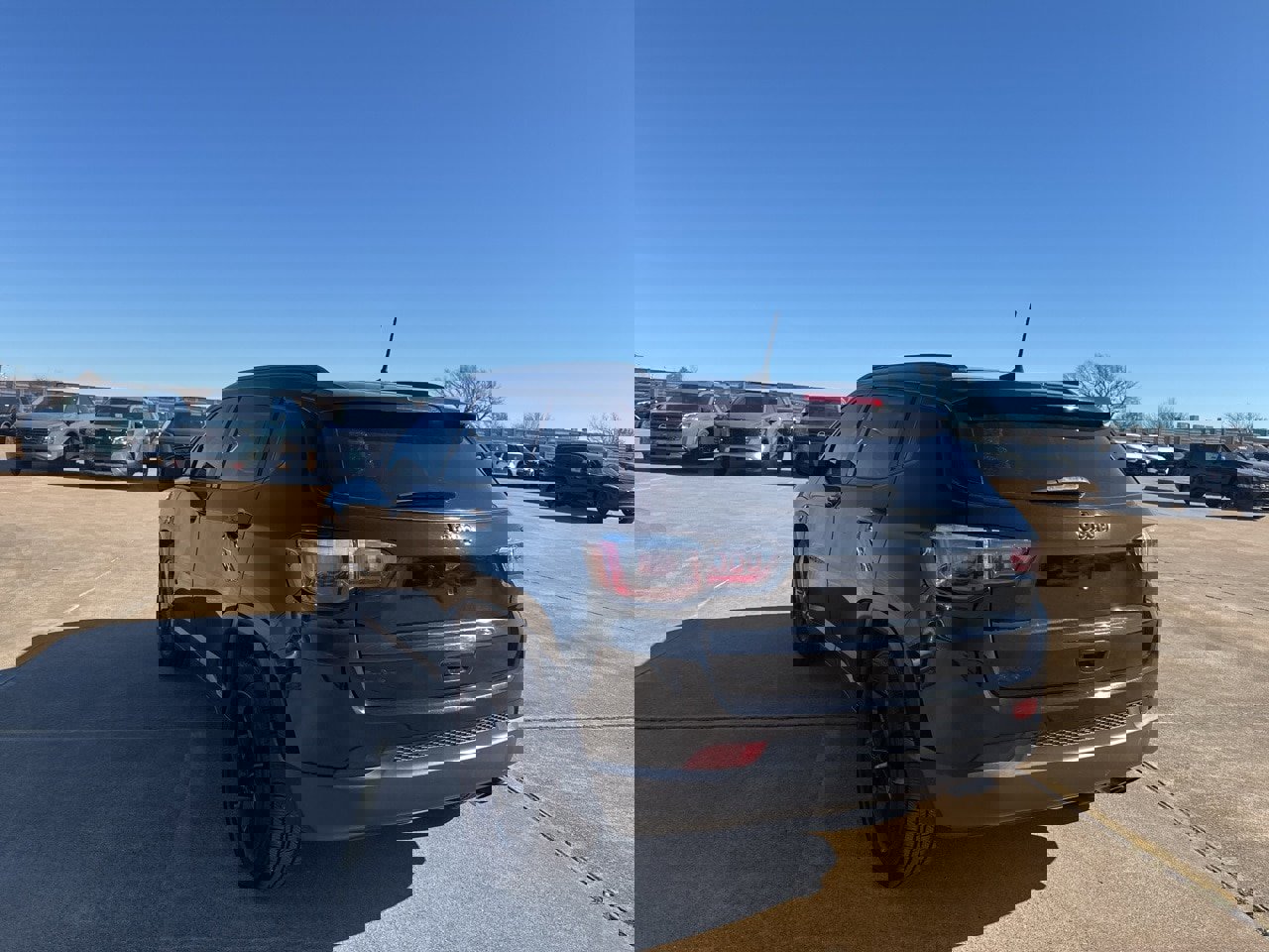 Used 2020 Jeep Compass Latitude image 17