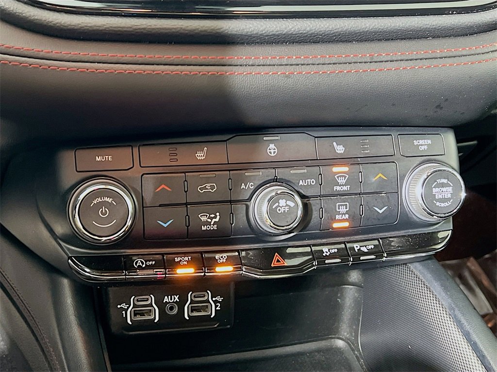 Used 2023 Dodge Durango GT image 15