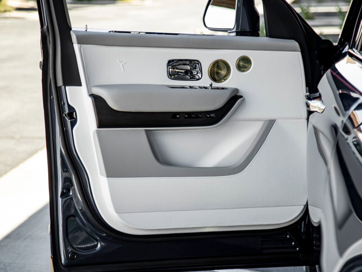 Certified 2024 Rolls-Royce Cullinan w/ Cullinan Package image 22