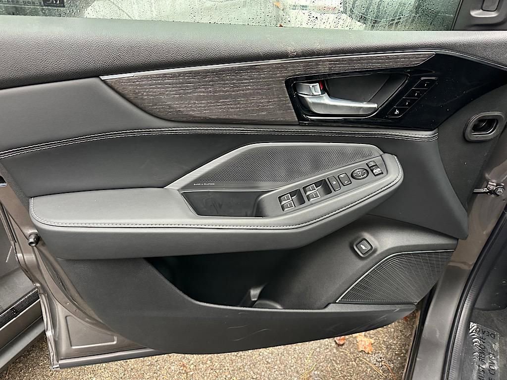 New 2026 Acura MDX w/ Advance Package image 8