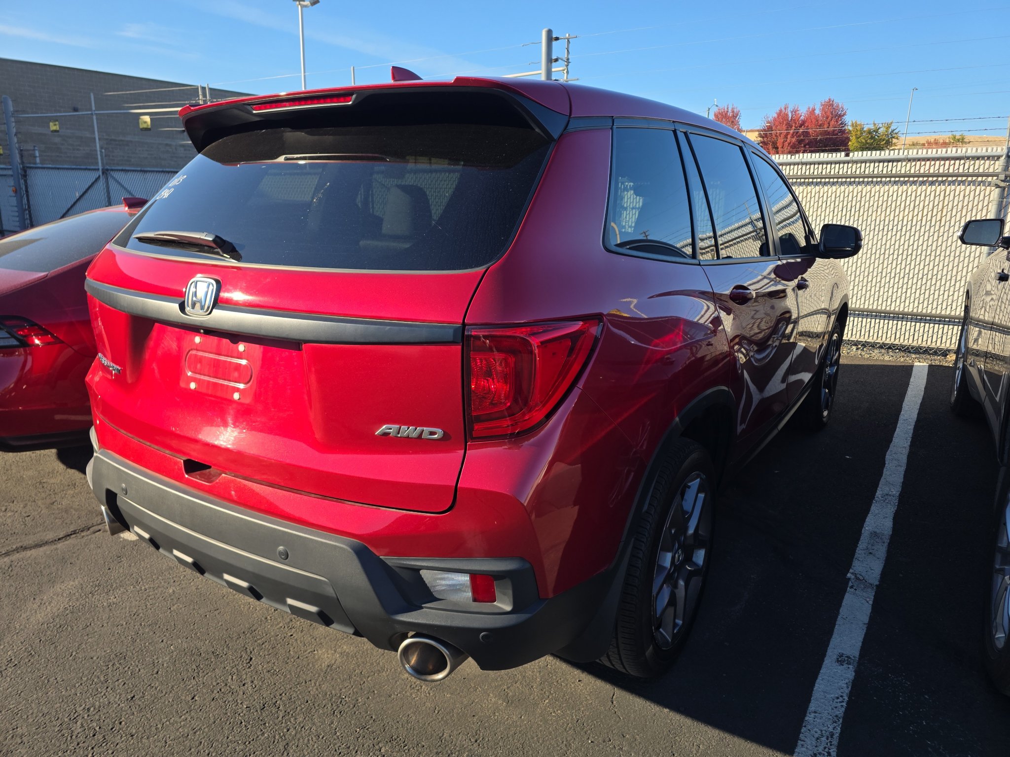Used 2023 Honda Passport EX-L image 3