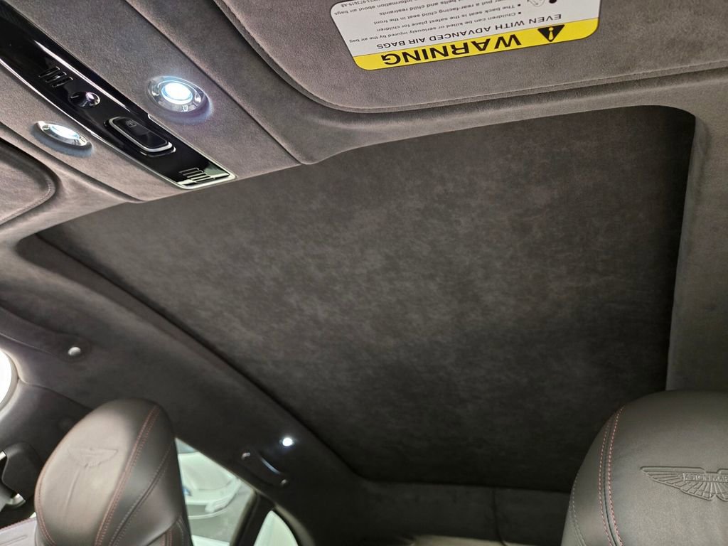 Used 2024 Aston Martin DBX image 18