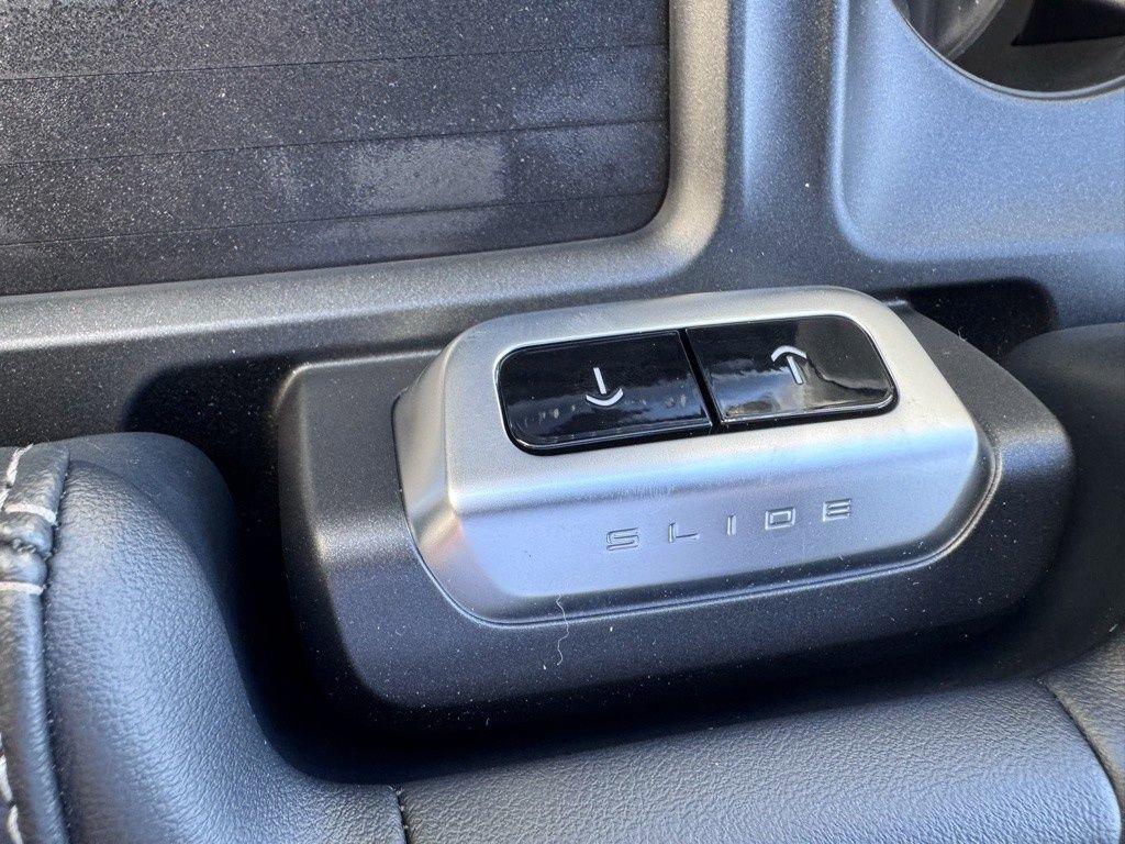 New 2026 Ford Expedition Platinum w/ Stealth Performance Package image 16