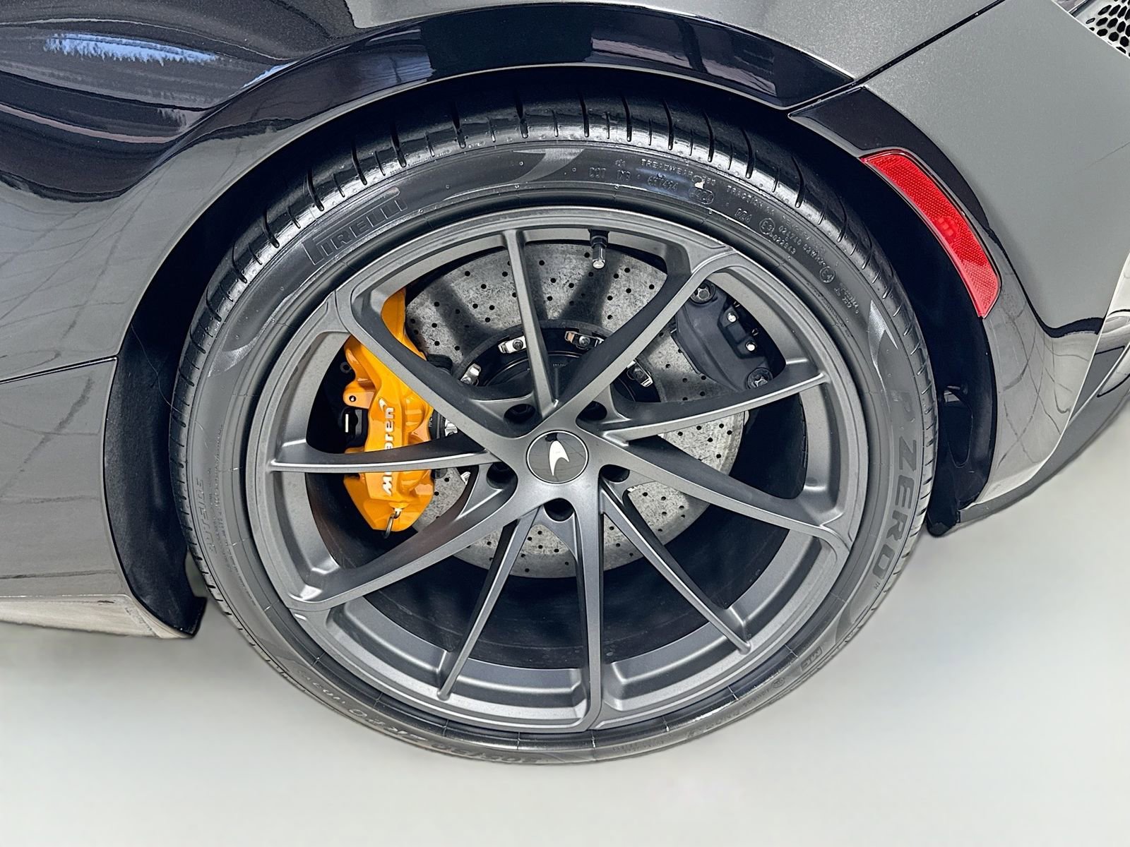 Used 2026 McLaren 750S Spider image 9