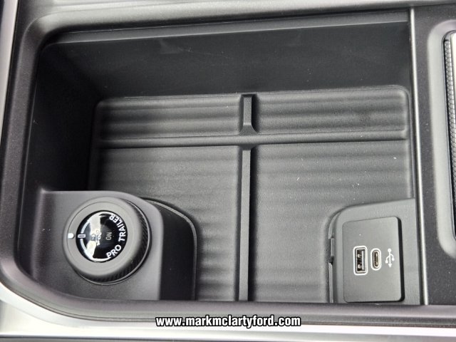 New 2026 Ford Expedition Active RWD image 18